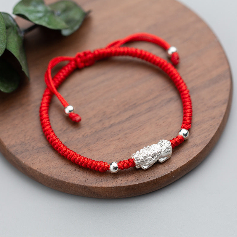 🎁 Rotes Schnurarmband mit silbernen Pixiu - Glück anziehen (100% off) - - TaoTempel