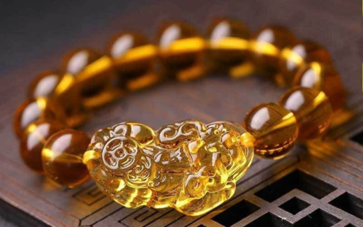 Die Vorteile des Tragens eines Feng Shui Citrin Armbands