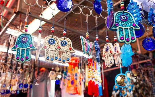 Hand der Fatima: Bedeutung in spirituellen Schmuck