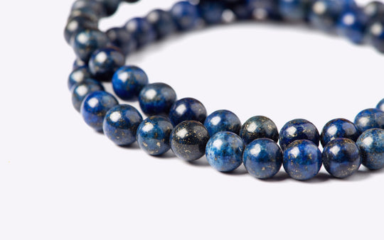 Lapislazuli Armband: Bedeutung, Heileigenschaften und Verwendungen
