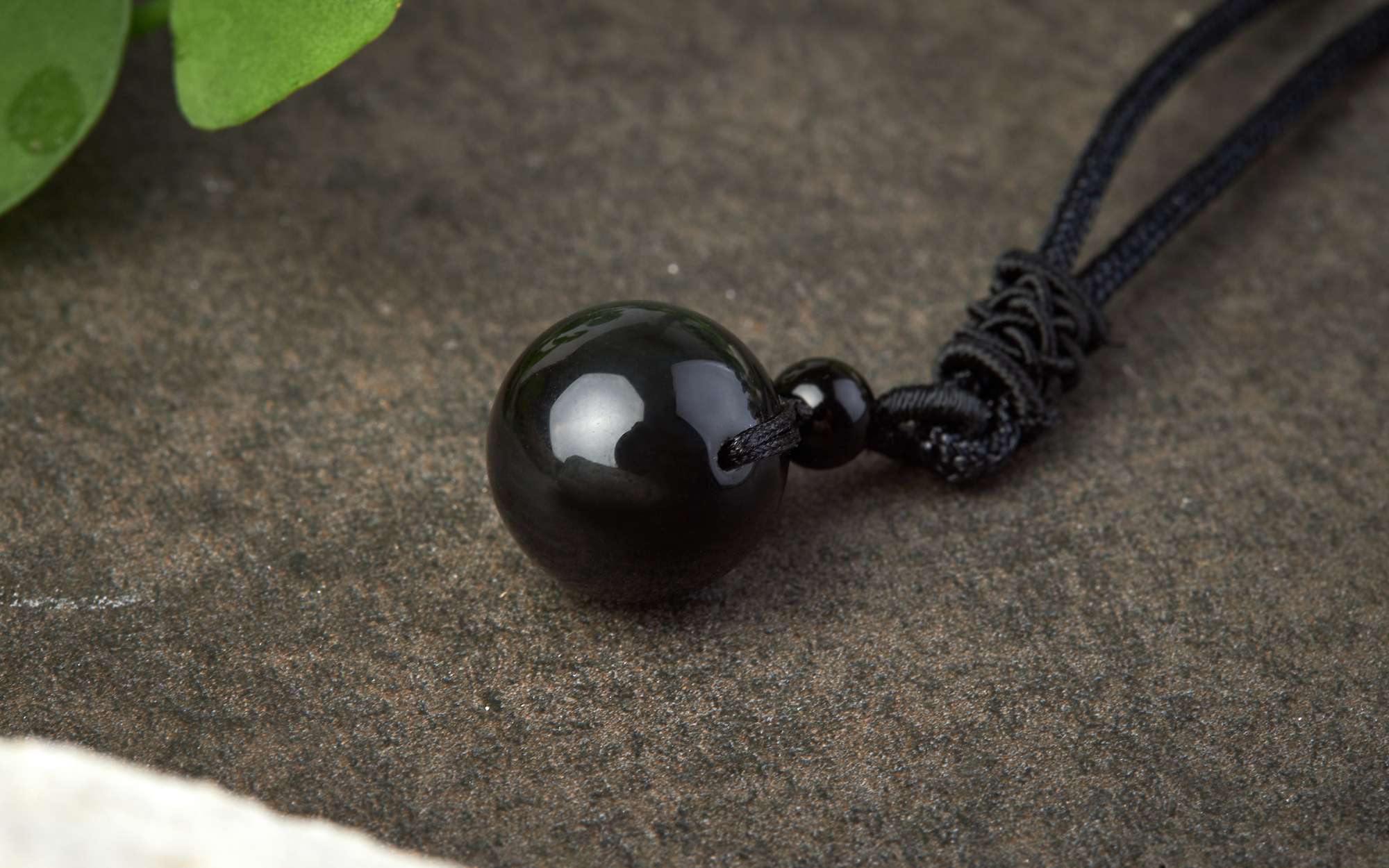 Regenbogenobsidian-Schmuck: Bedeutung & Wirkung