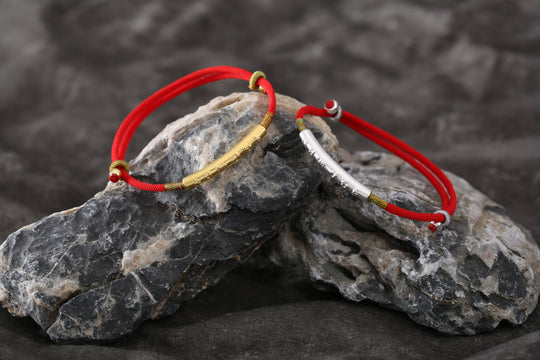 Rotes Armband: Bedeutung, Wirkung & Regeln