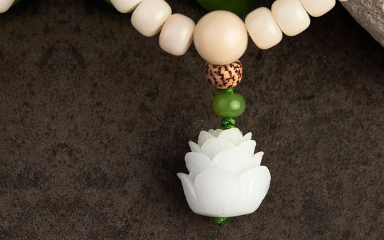 Bodhi Samen Mala: Bedeutung, Nutzen & Verwendung dieses Armbands