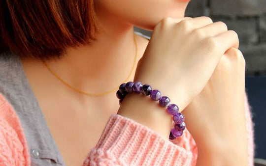An welcher Hand trägt man das Amethyst Armband - Linkes oder rechtes Handgelenk?