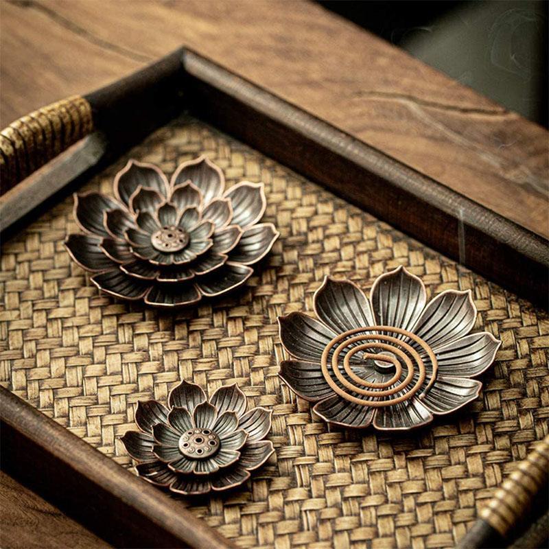 Bronze Lotus Weihrauchbrenner - Meditation & Ruhe - Incense Burner - TaoTempel
