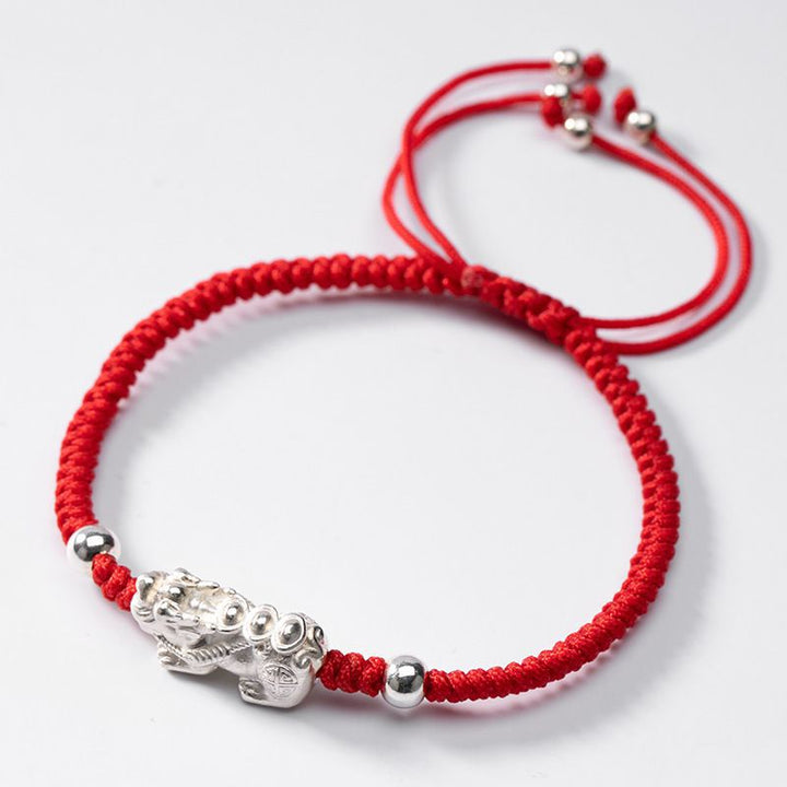 Rotes Schnurarmband mit silbernen Pixiu - Glück anziehen - Bracelet - TaoTempel